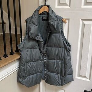 Athleta down puffer vest size 1X